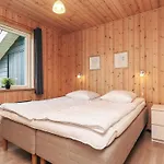 12 Person In Lokken-by Traum