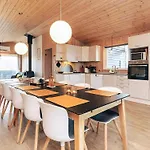 12 Person In Lokken-by Traum