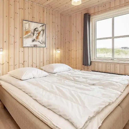 Iv Holiday home Lokken